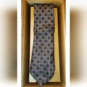 Amherst And Brock Repp Tie Olive Green Tan Made In Italy 100% Silk